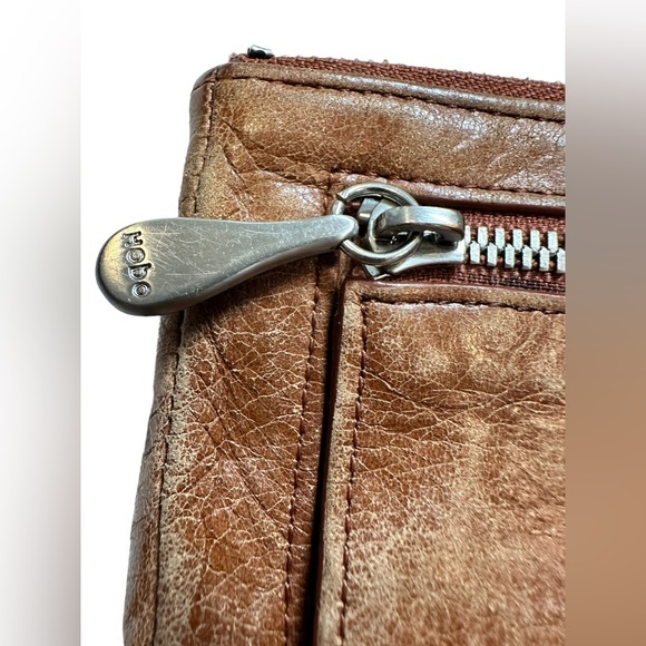 Hobo small wristlet brown leather snap zip closure purse - Picture 9 of 13